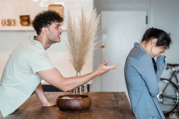Couple arguing.